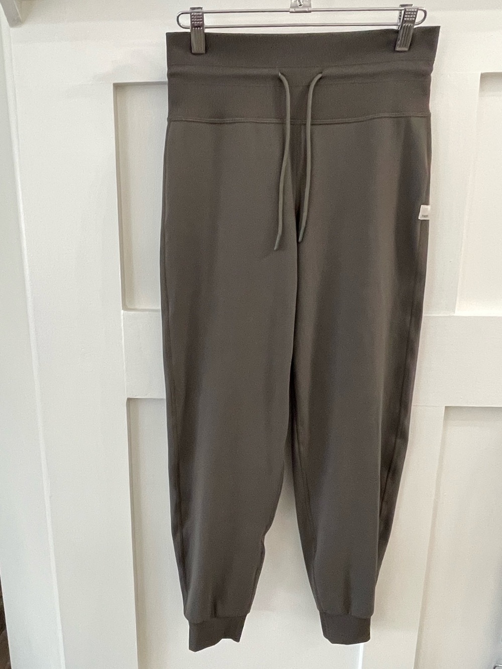 Vuori Daily Leggings Women’s Small Green Drawstring Athleisure Stretch